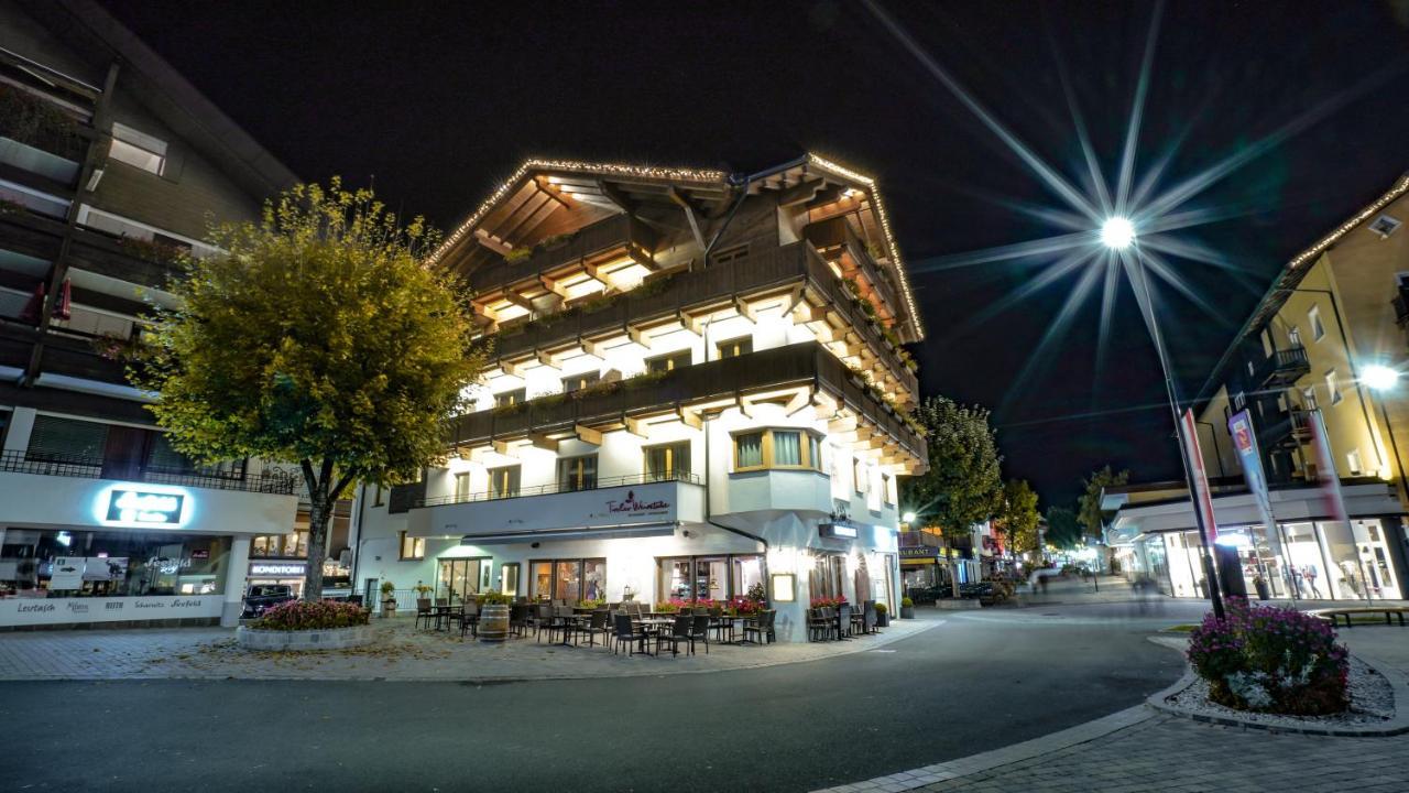 Tiroler Weinstube Aparthotel Зеефелд в Тирол Екстериор снимка