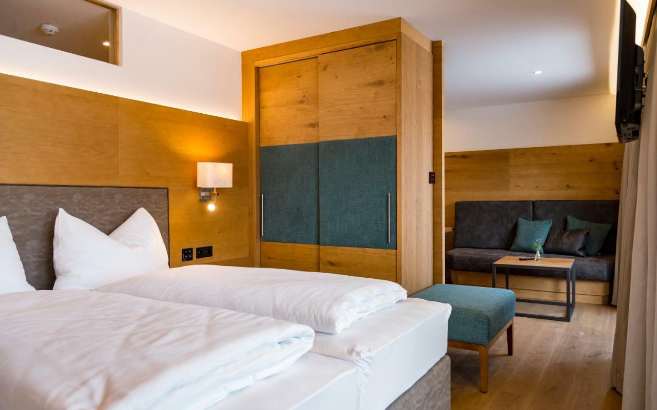 Tiroler Weinstube Aparthotel Зеефелд в Тирол Екстериор снимка