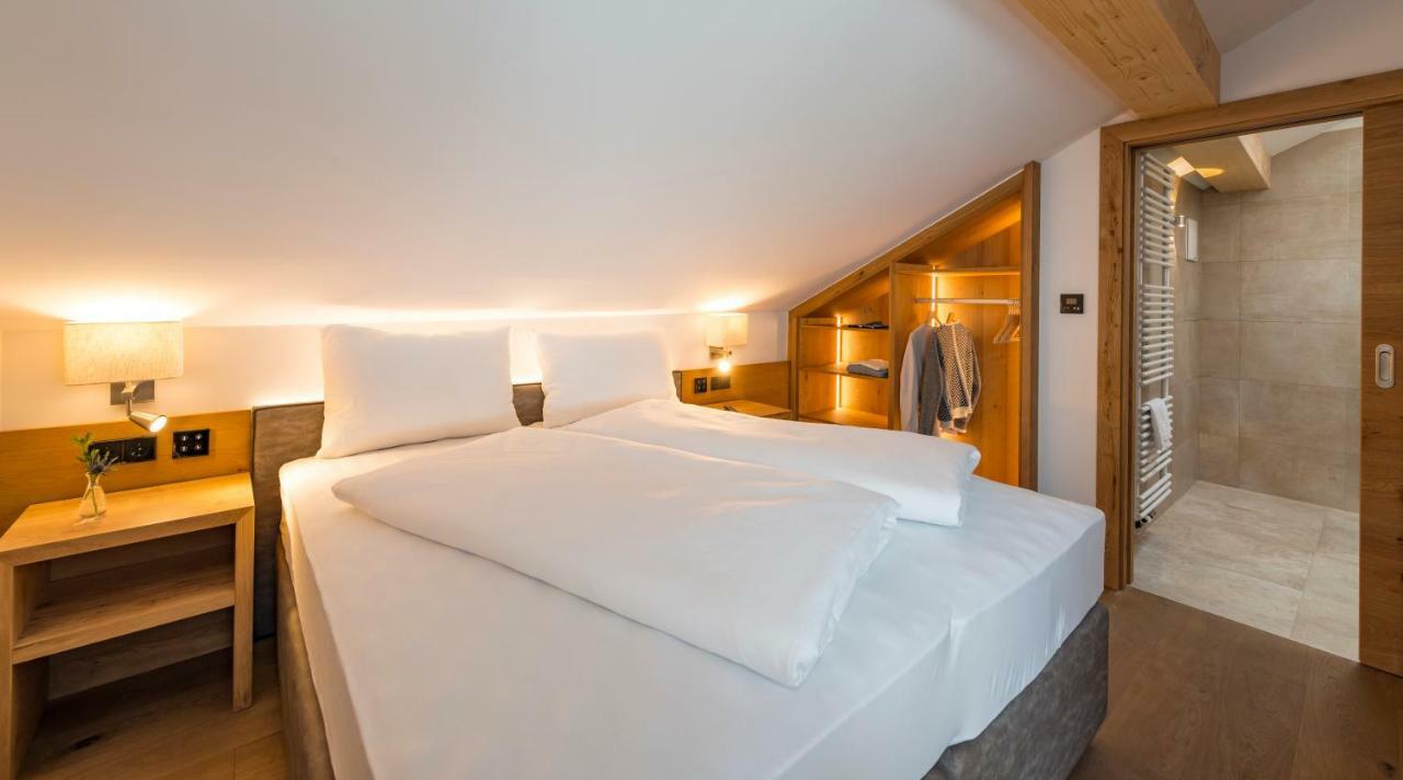Tiroler Weinstube Aparthotel Зеефелд в Тирол Екстериор снимка