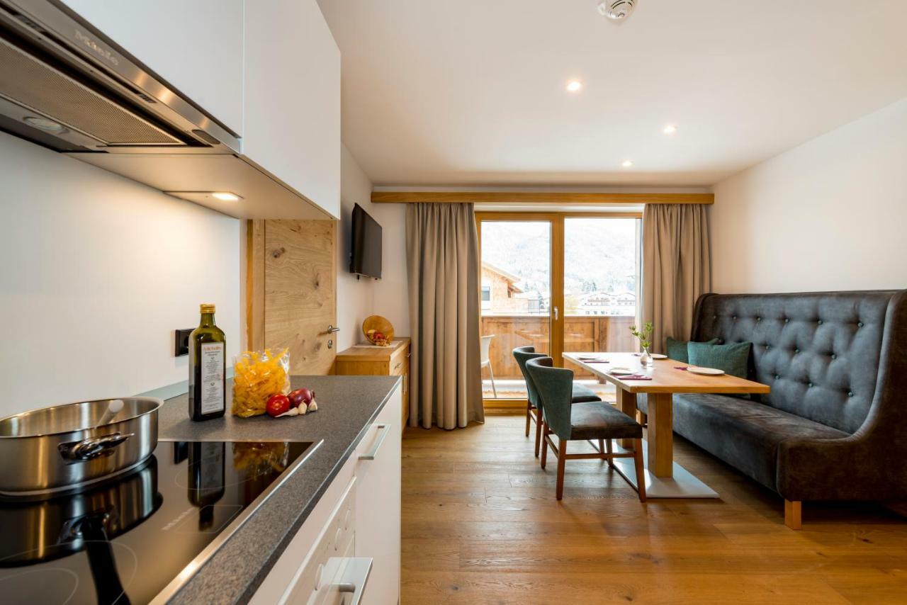 Tiroler Weinstube Aparthotel Зеефелд в Тирол Екстериор снимка